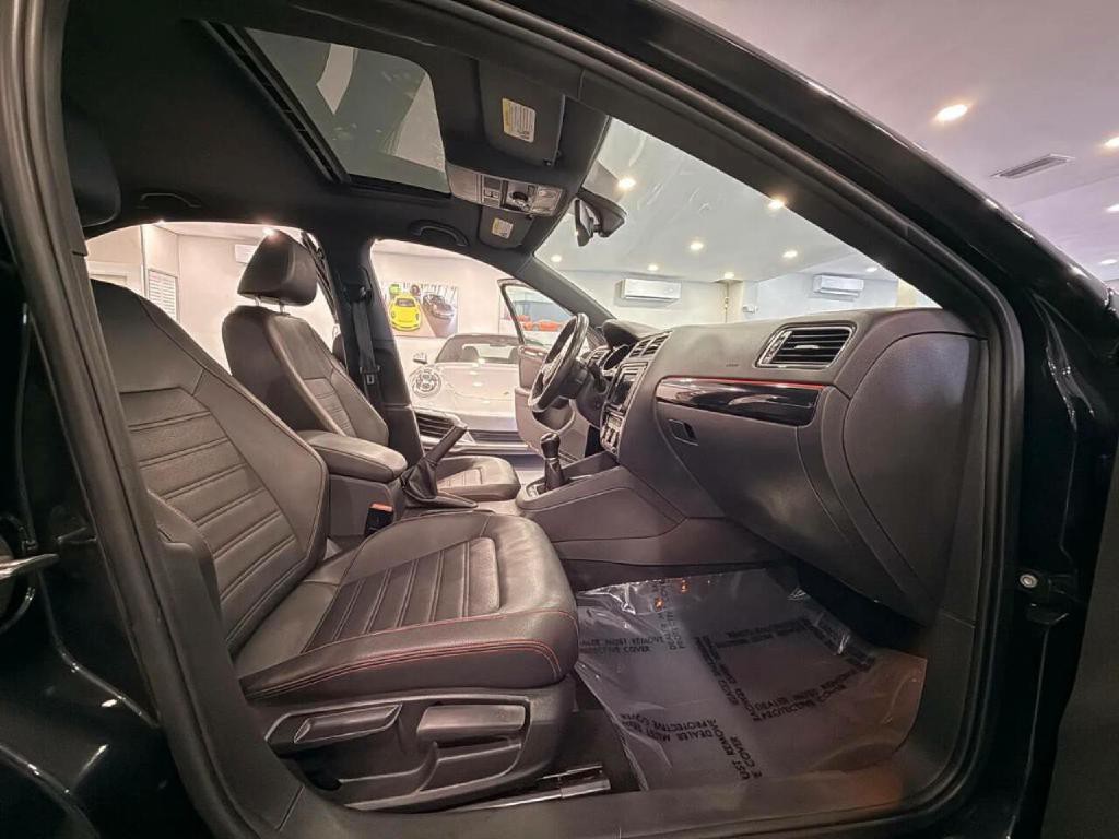 2017 Volkswagen Jetta Image 15