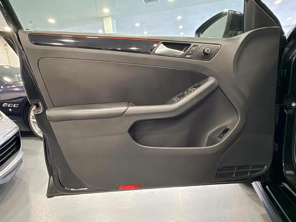 2017 Volkswagen Jetta Image 26