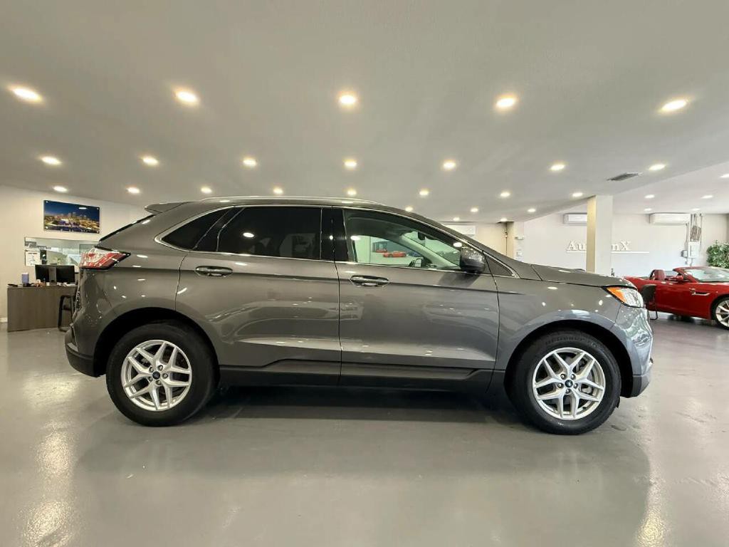 2021 Ford Edge Image 7