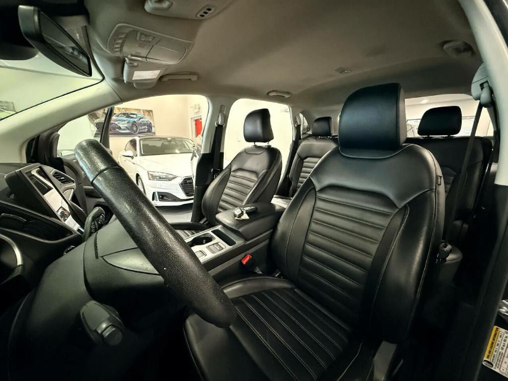 2021 Ford Edge Image 10