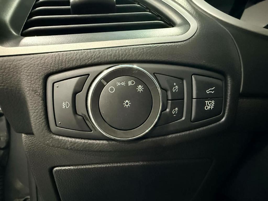 2021 Ford Edge Image 26