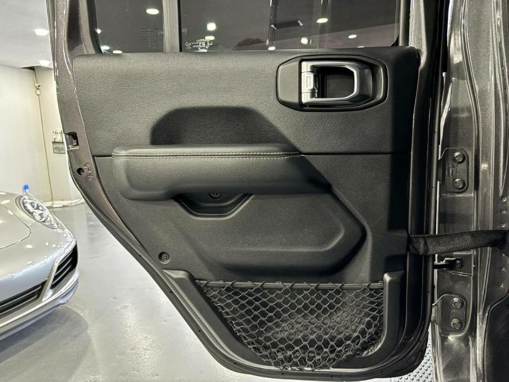 2018 Jeep Wrangler Unlimited Image 33