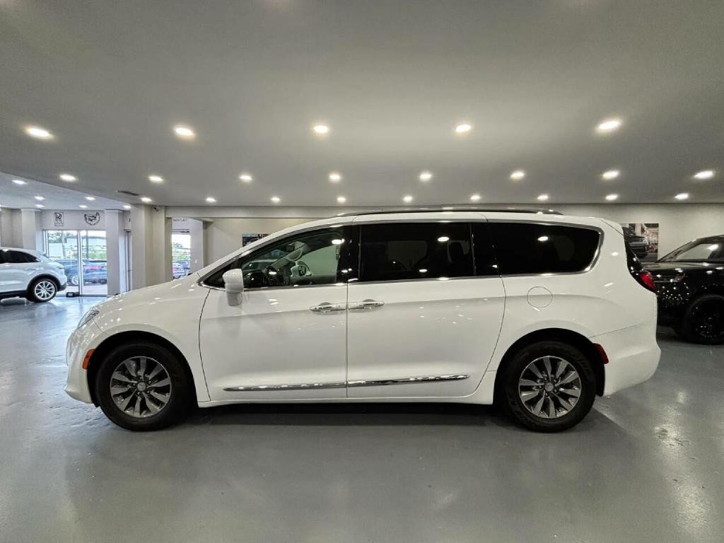 2020 Chrysler Pacifica Image 4