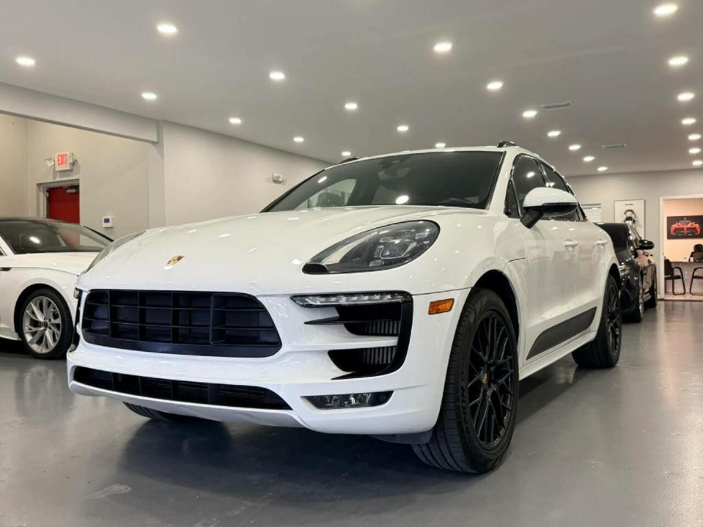 2018 Porsche Macan Image 3