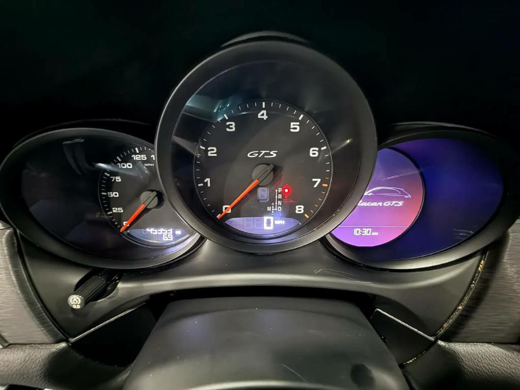 2018 Porsche Macan Image 27