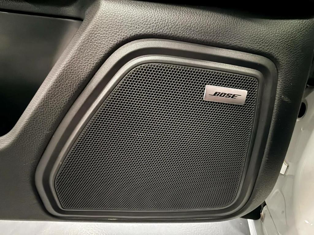 2018 Porsche Macan Image 40