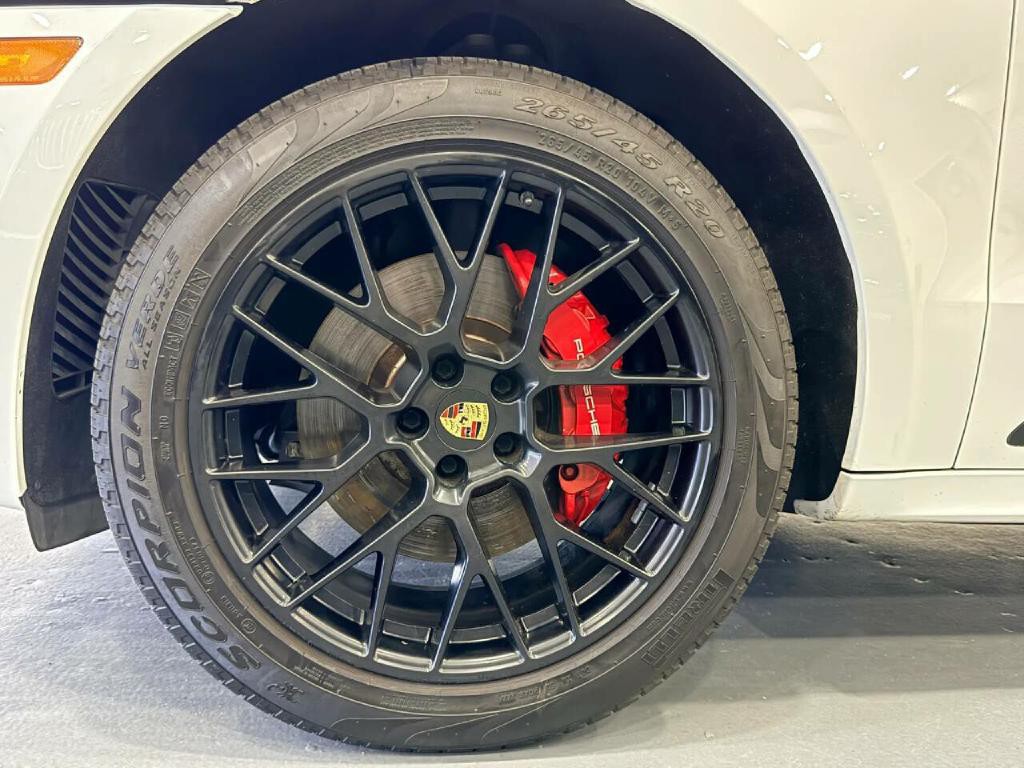 2018 Porsche Macan Image 46