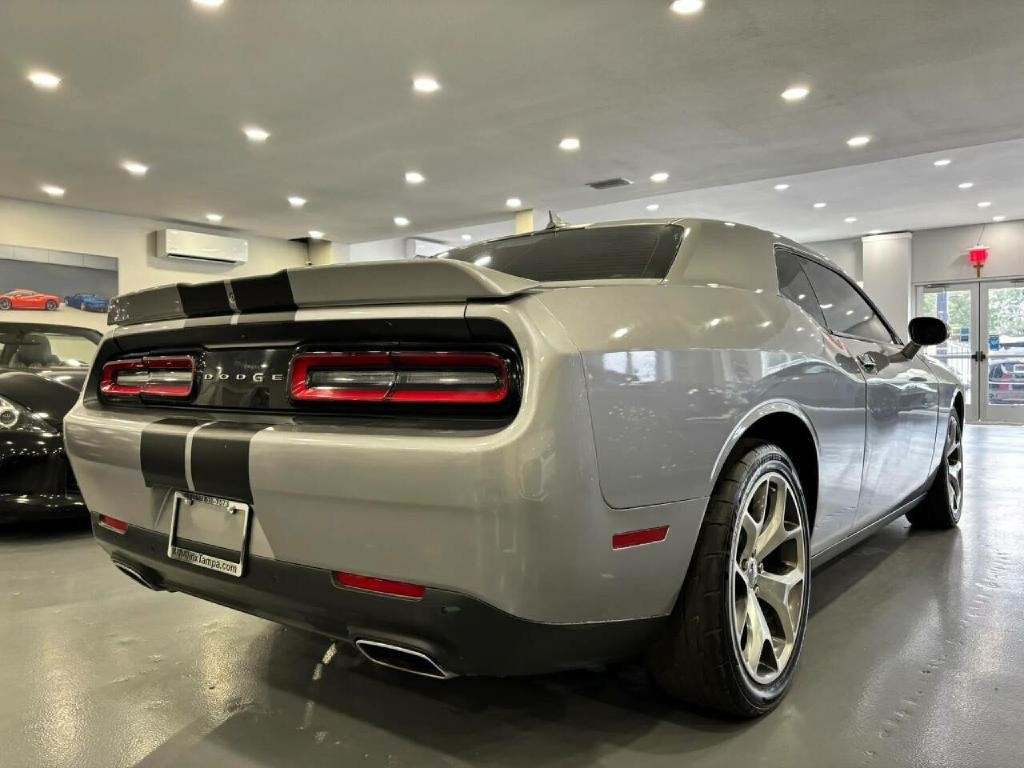 2015 Dodge Challenger Image 7