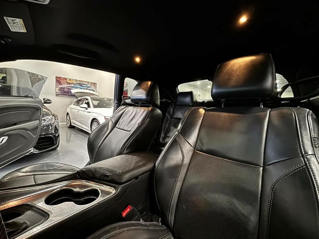 2015 Dodge Challenger Image 11