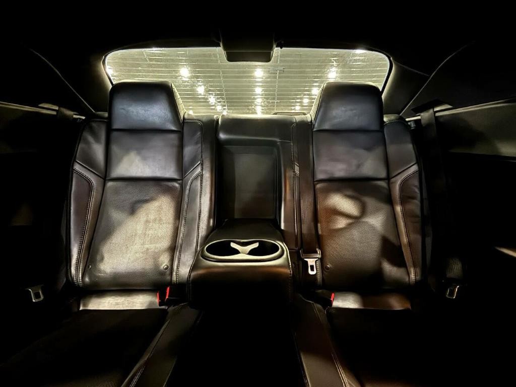 2015 Dodge Challenger Image 19