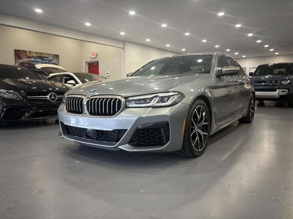 2023 BMW 5 Series Image 3