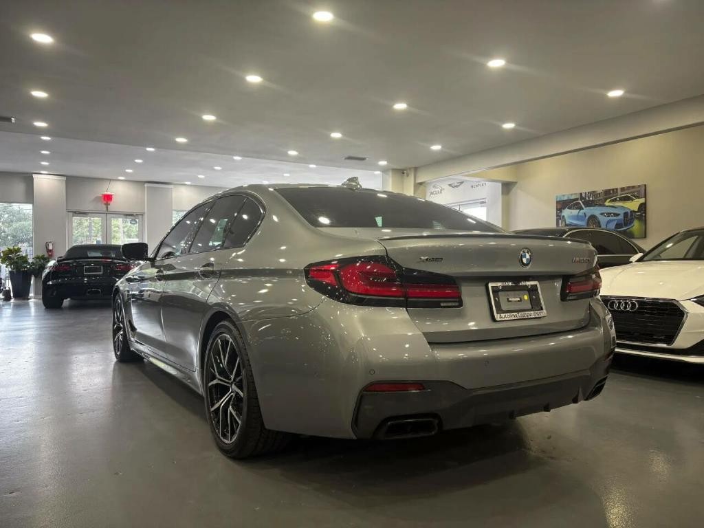 2023 BMW 5 Series Image 5