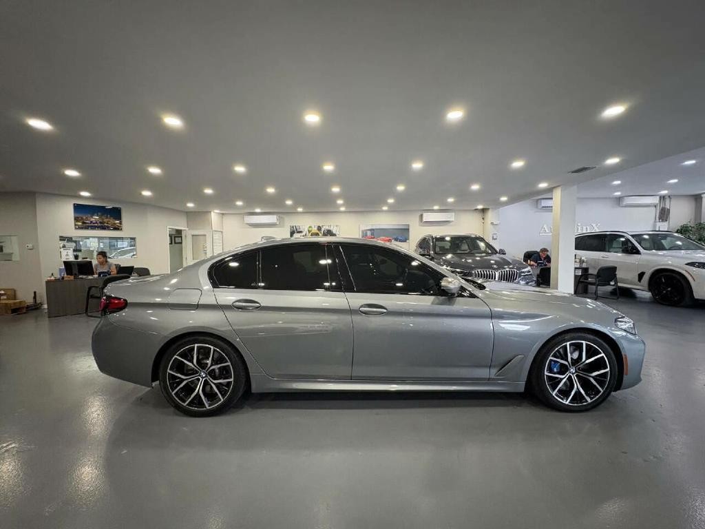 2023 BMW 5 Series Image 8