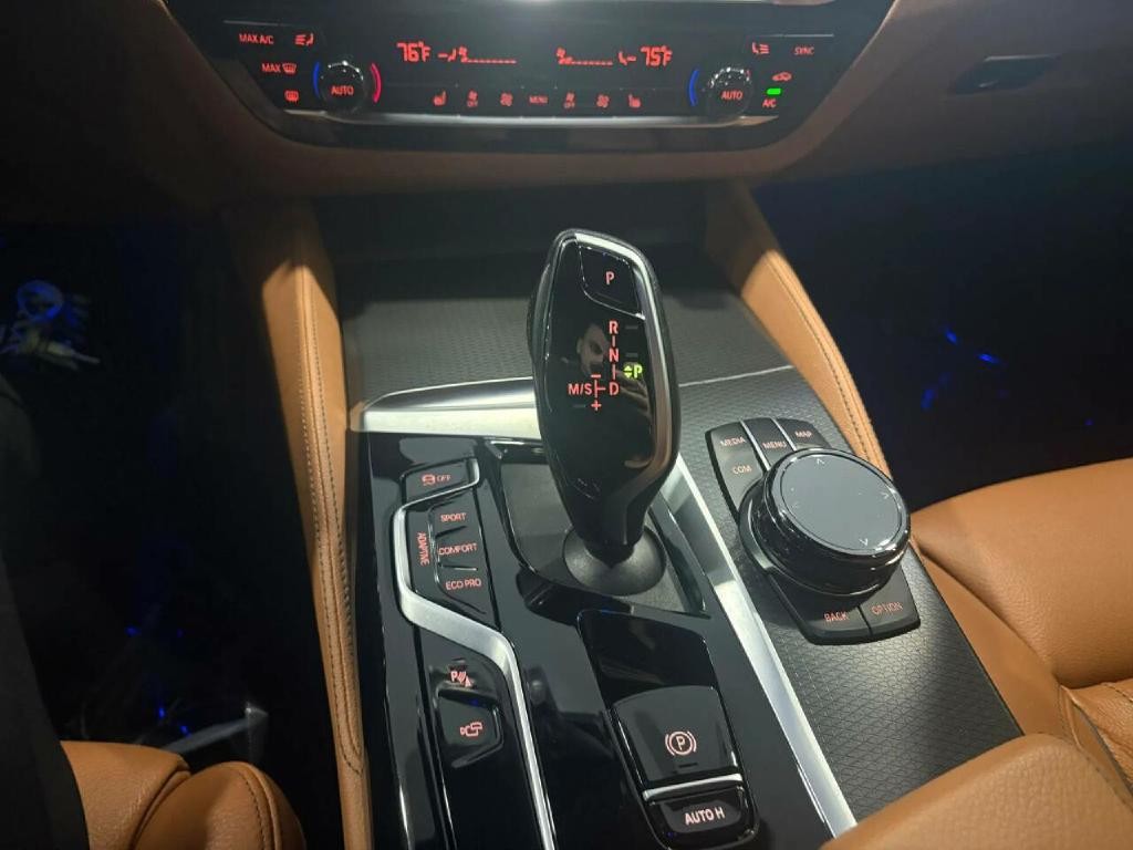 2023 BMW 5 Series Image 18