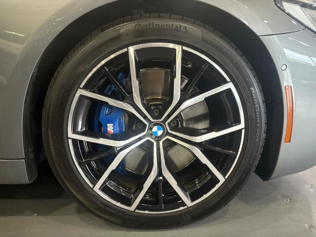 2023 BMW 5 Series Image 38