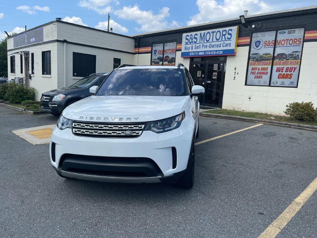 2018 Land Rover Discovery Image 3
