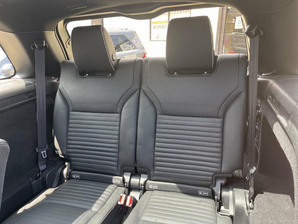 2018 Land Rover Discovery Image 47