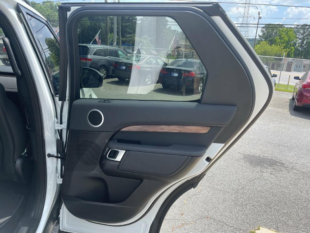 2018 Land Rover Discovery Image 51