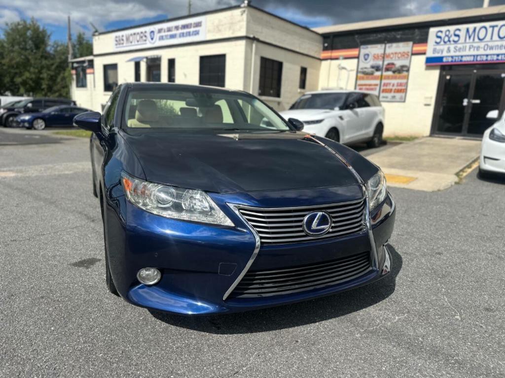 2013 Lexus ES 300 Image 2