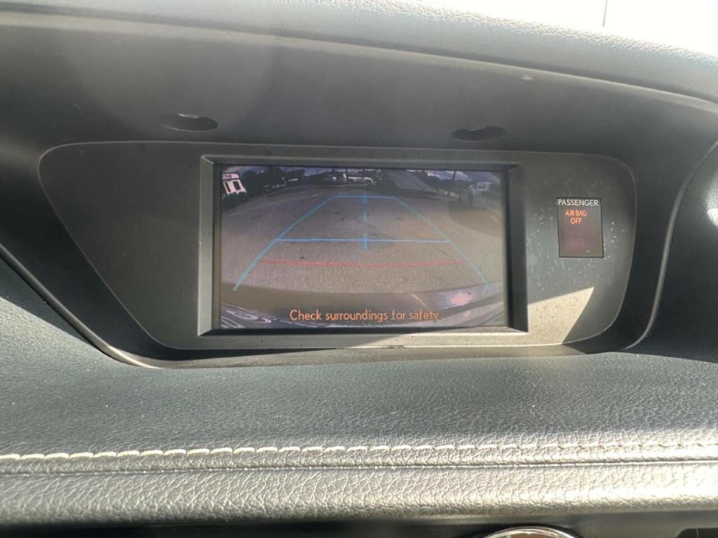 2013 Lexus ES 300 Image 24