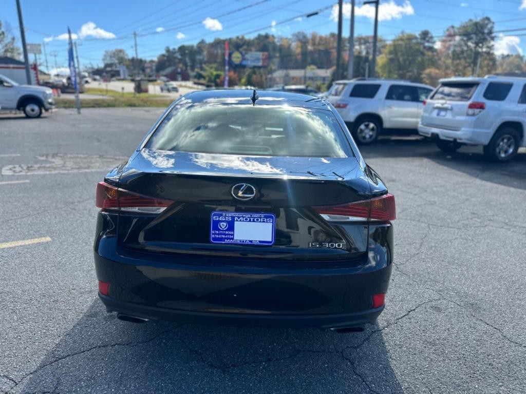 2019 Lexus IS 300 Image 6