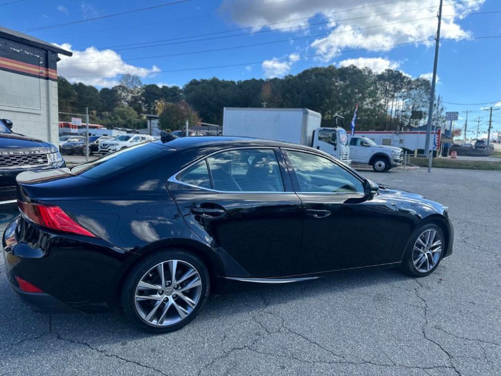 2019 Lexus IS 300 Image 8