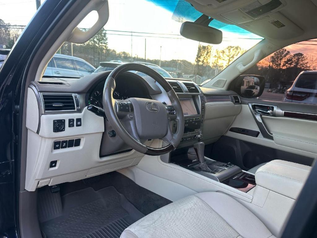 2019 Lexus GX 460 Image 14