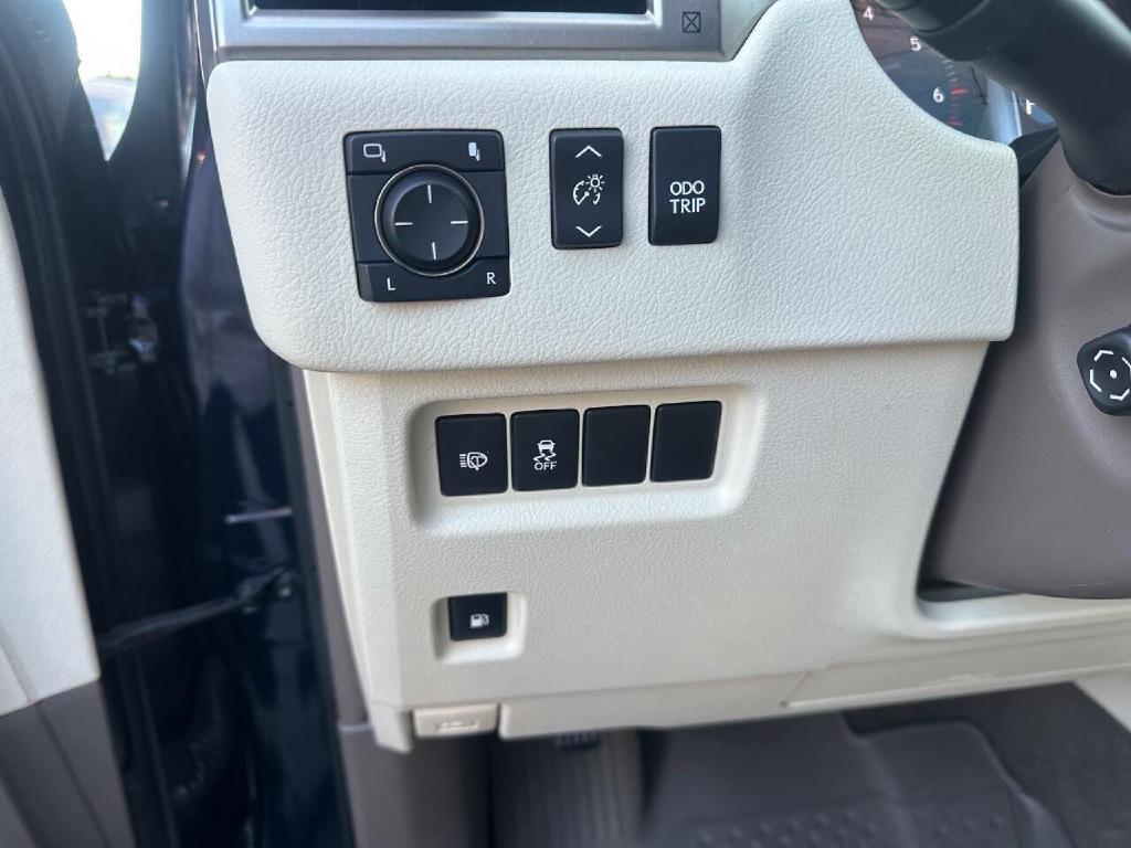 2019 Lexus GX 460 Image 15