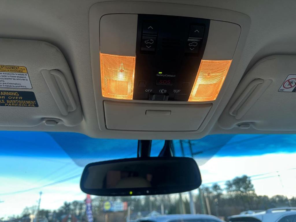2019 Lexus GX 460 Image 32