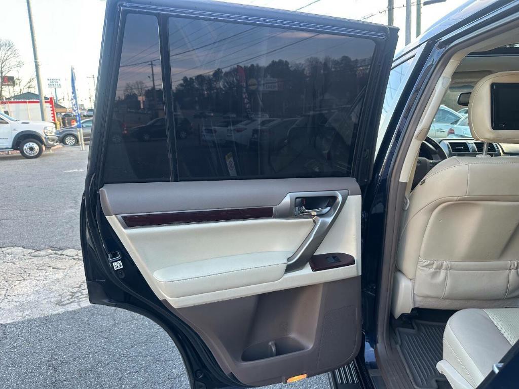 2019 Lexus GX 460 Image 36