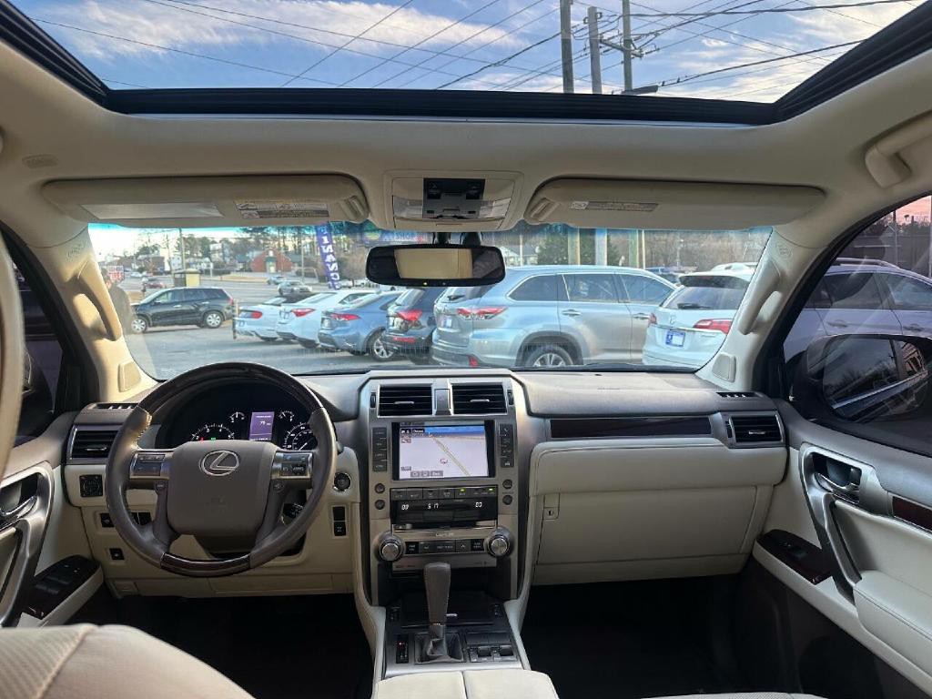 2019 Lexus GX 460 Image 44