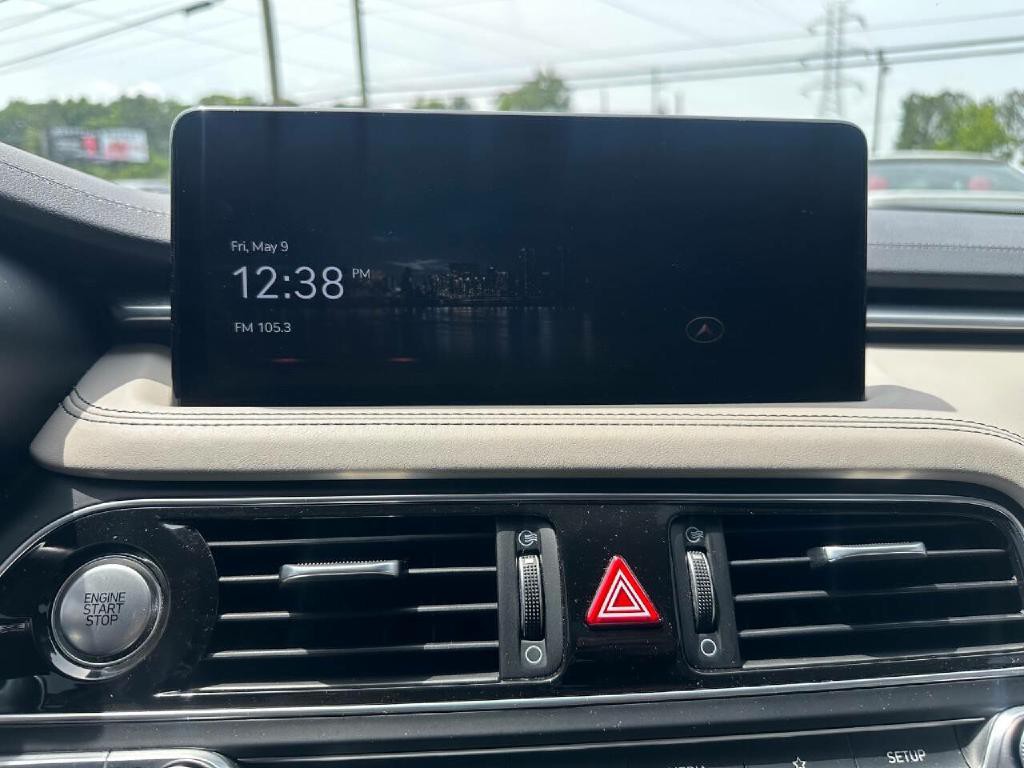 2022 Genesis G70 Image 18