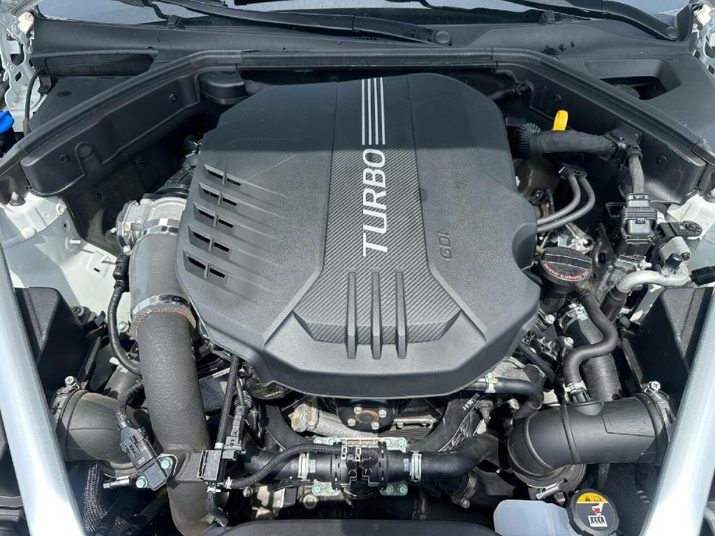 2022 Genesis G70 Image 52