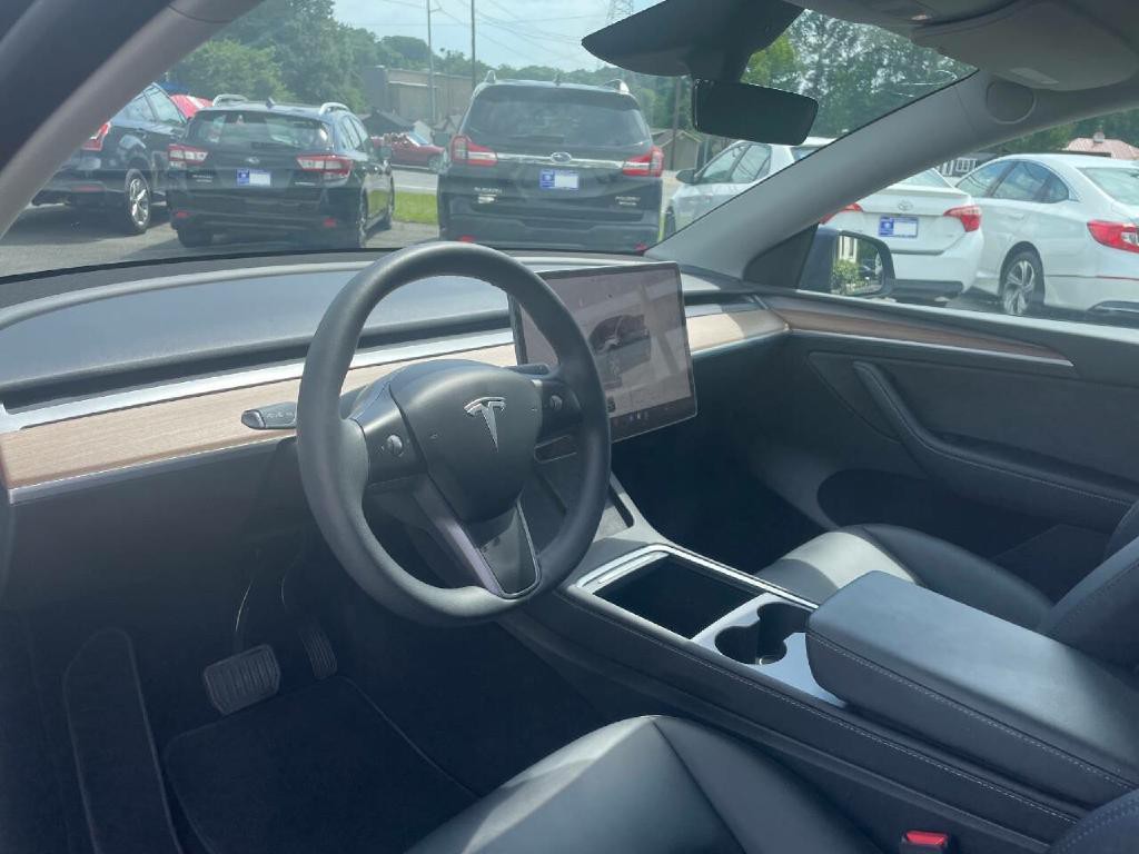 2023 Tesla Model Y Image 16