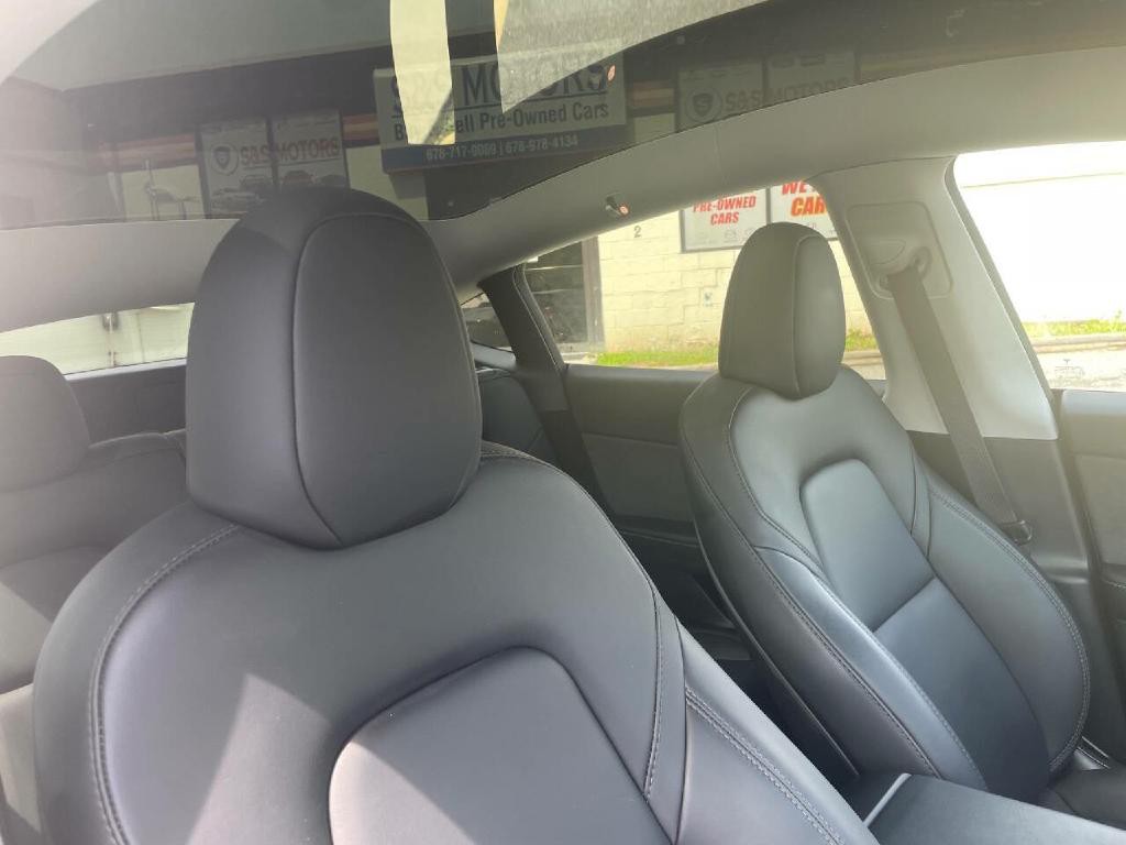 2023 Tesla Model Y Image 32