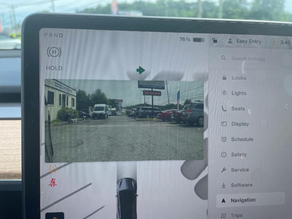 2023 Tesla Model Y Image 37