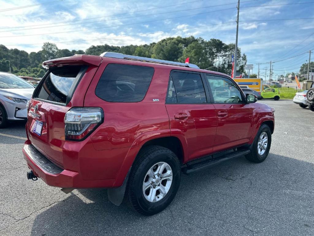 2017 Toyota 4Runner Image 9