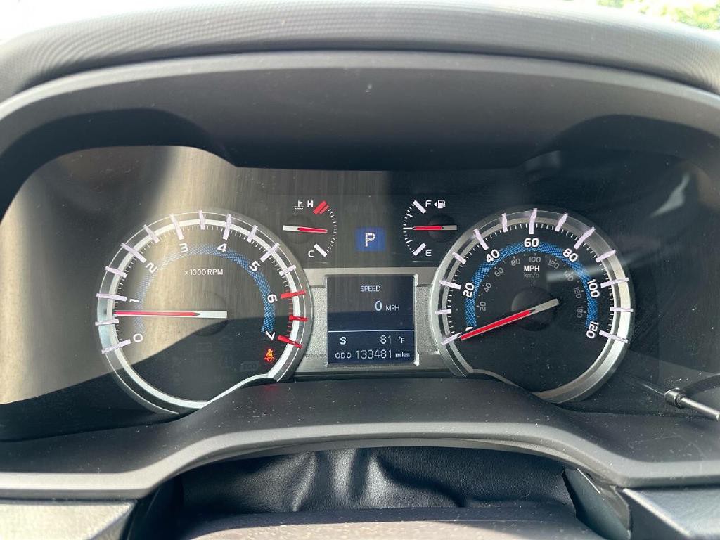 2017 Toyota 4Runner Image 23