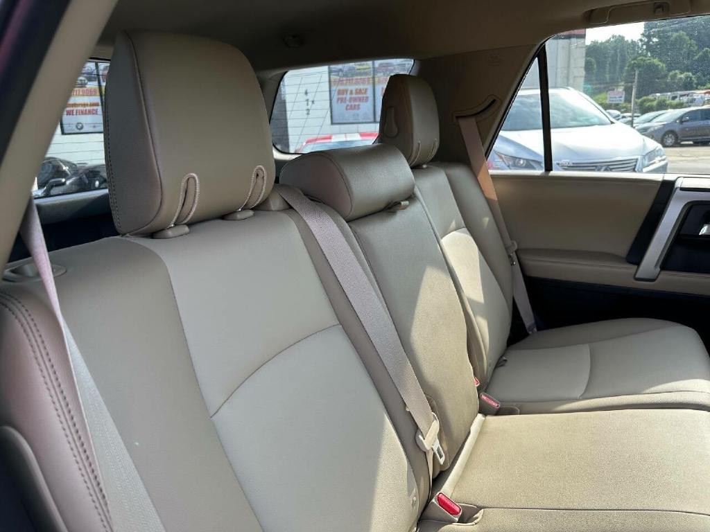 2017 Toyota 4Runner Image 42