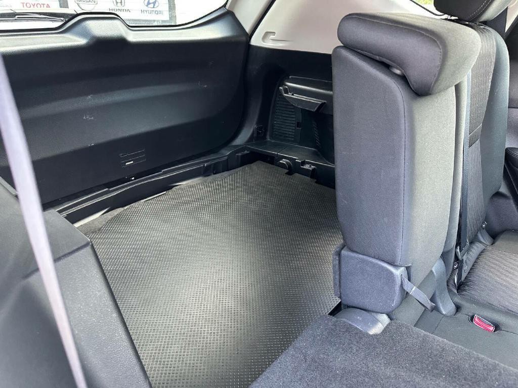 2019 Nissan Rogue Image 18