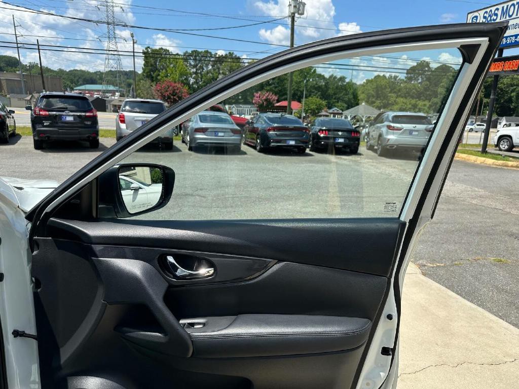 2019 Nissan Rogue Image 20