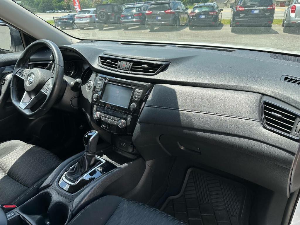 2019 Nissan Rogue Image 23