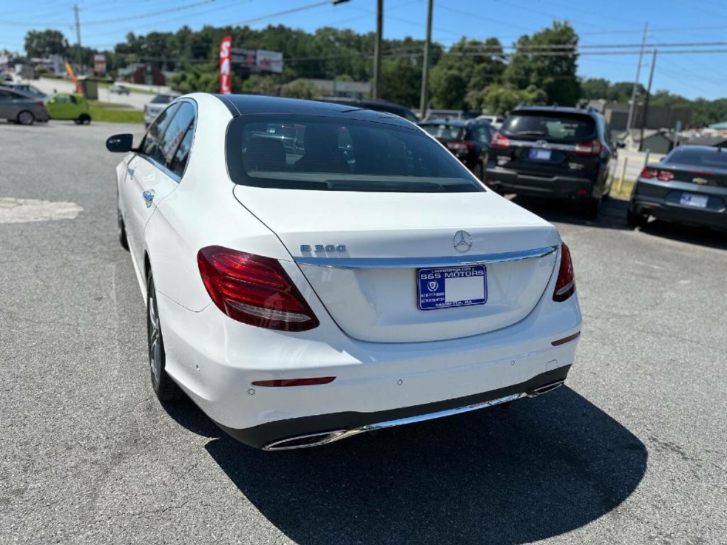 2017 Mercedes-Benz E-Class Image 6