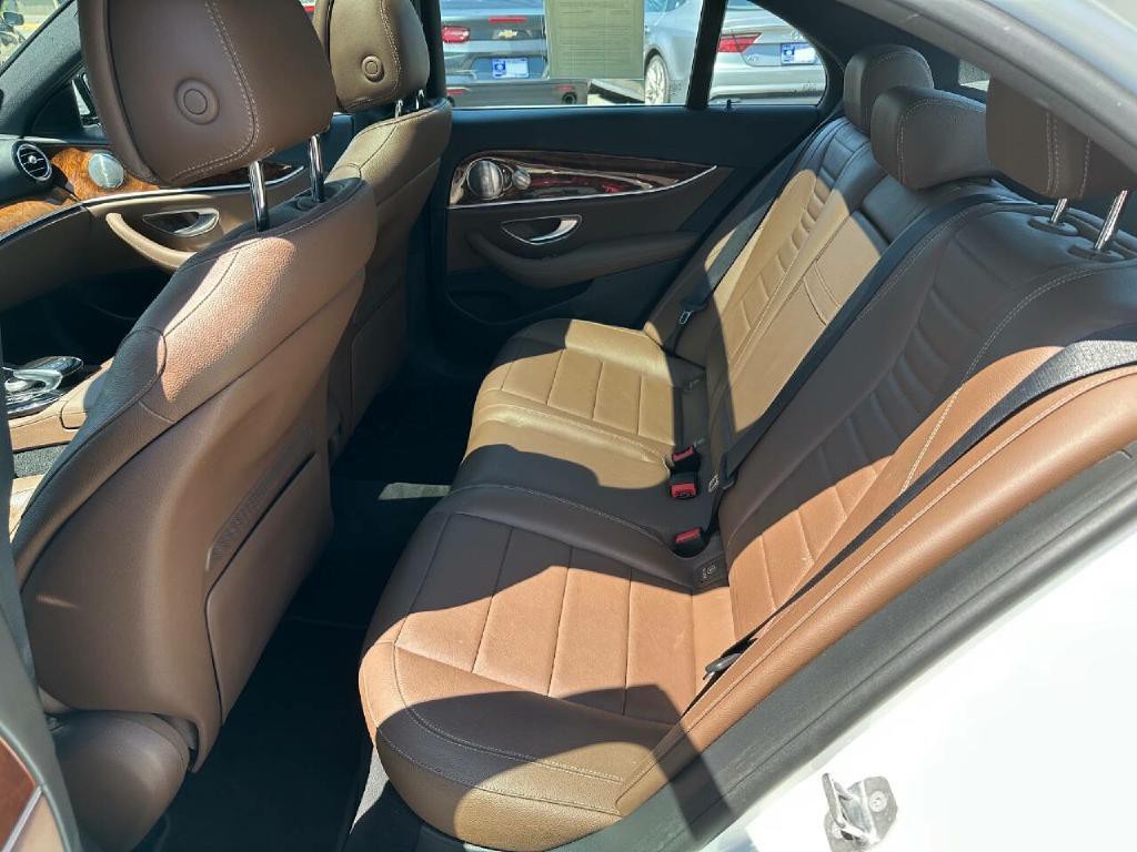 2017 Mercedes-Benz E-Class Image 37