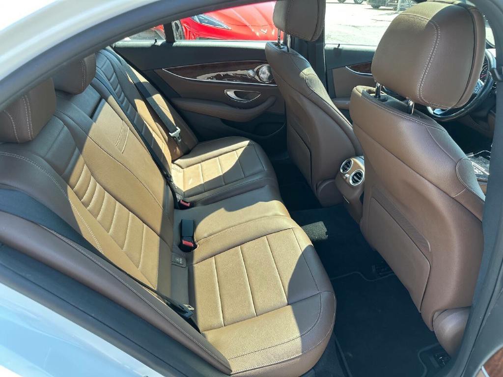 2017 Mercedes-Benz E-Class Image 42