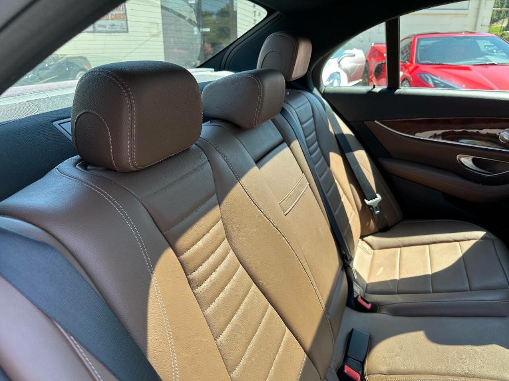 2017 Mercedes-Benz E-Class Image 43
