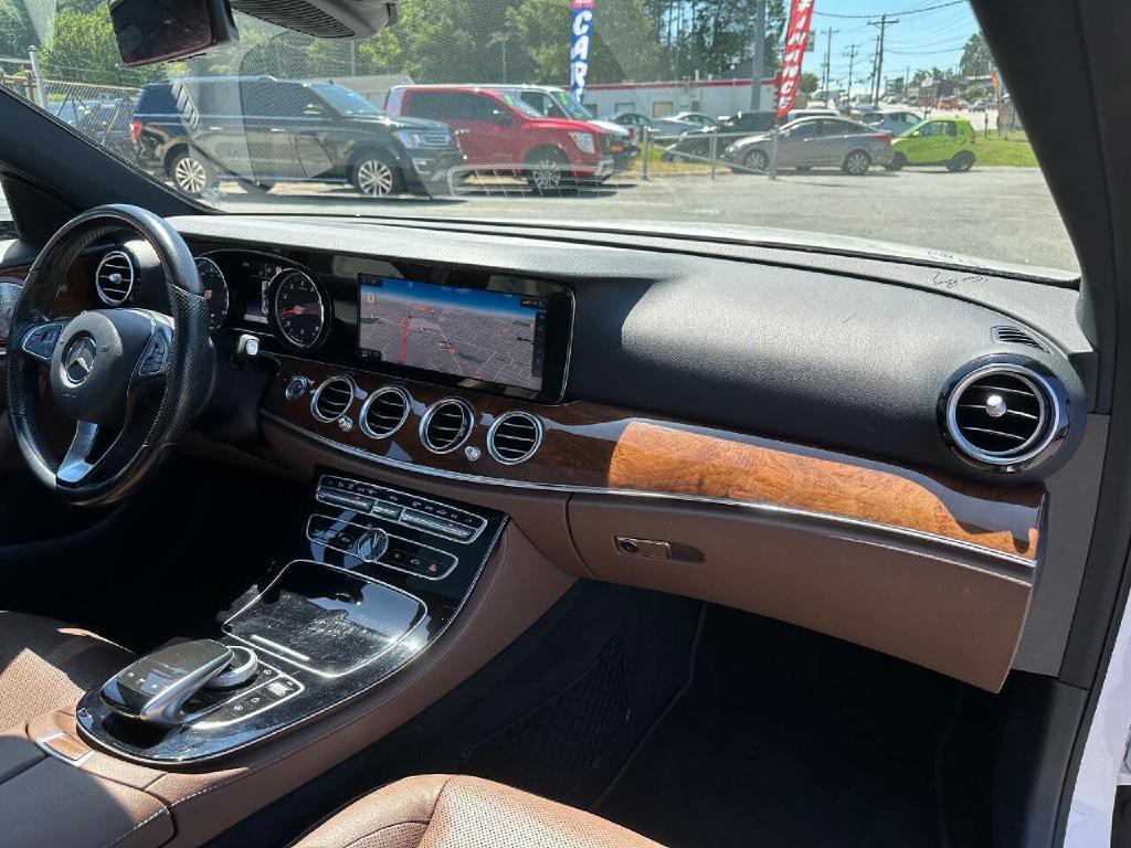 2017 Mercedes-Benz E-Class Image 47