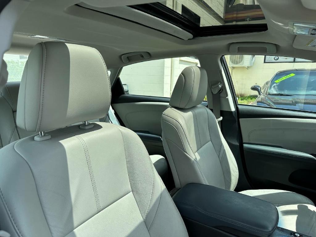 2015 Toyota Avalon Image 40
