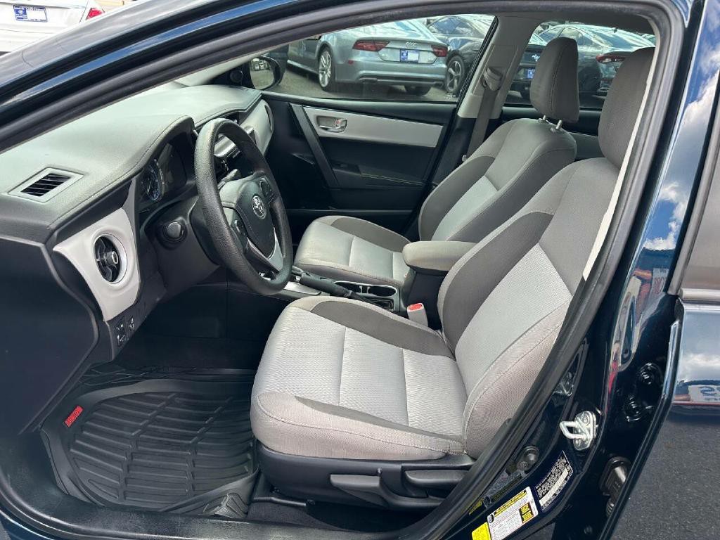 2018 Toyota Corolla Image 16