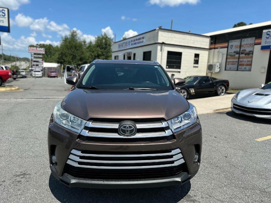 2018 Toyota Highlander Image 12